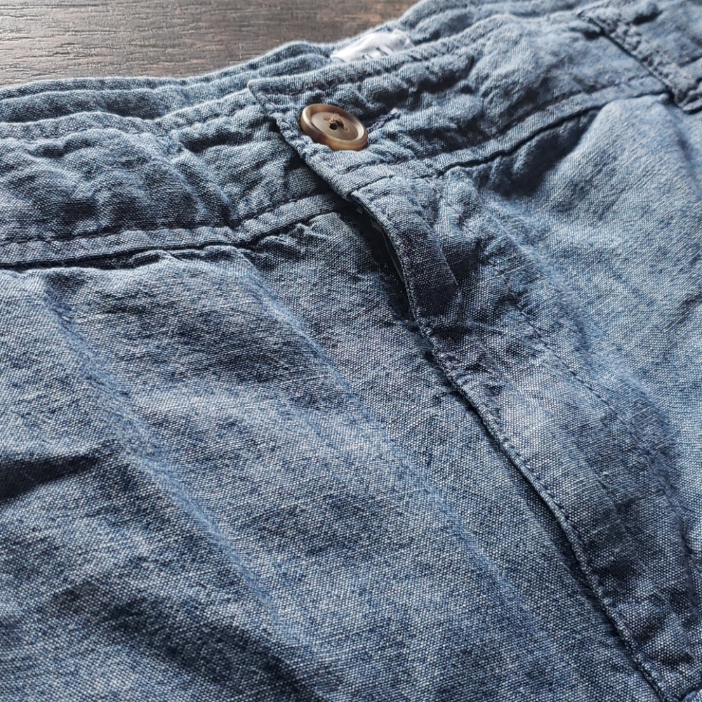 GAP 9in Burmuda Shorts